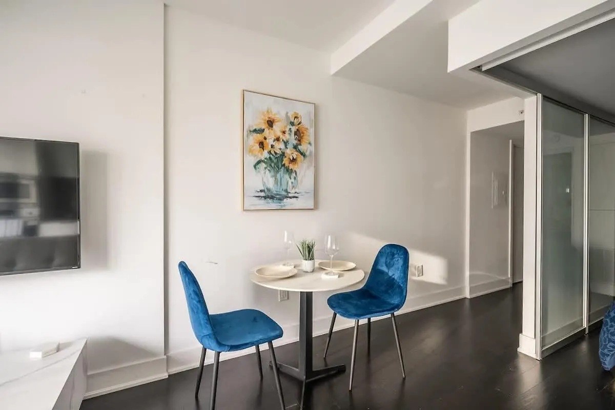 Luxury 1Bdr Condo In Downtown Toronto Appartamento