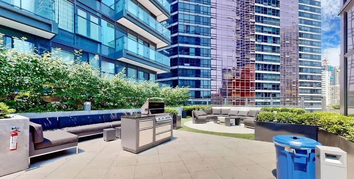 Luxury 1Bdr Condo In Downtown Toronto 0*,
