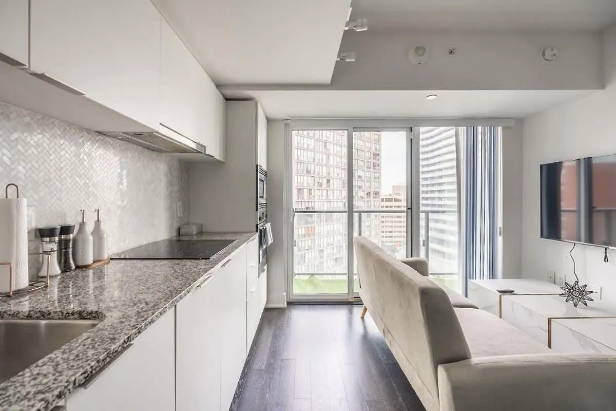 Luxury 1Bdr Condo In Downtown Toronto Apartament
